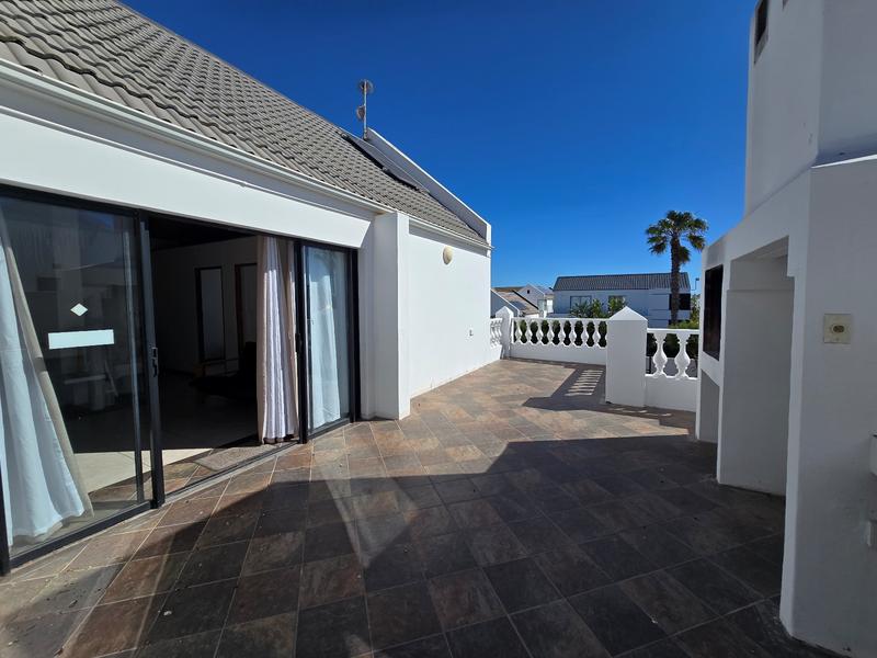 5 Bedroom Property for Sale in Golden Mile Western Cape
